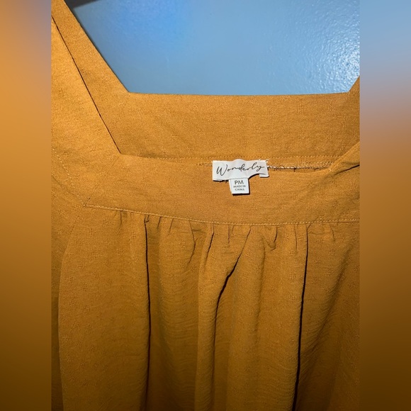 Long Sleeve Square Neck Airflow Top - Picture 4 of 4